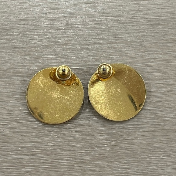 Vintage MONET Gold Sea Shell Pierced Earrings - Picture 2 of 3